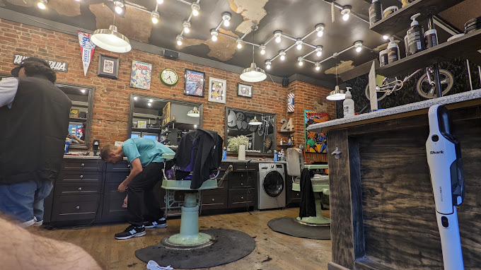 Barber on 24th